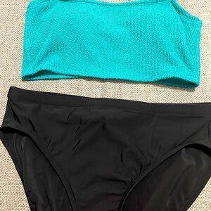 Women’s Two Piece SwimSuit Size Large